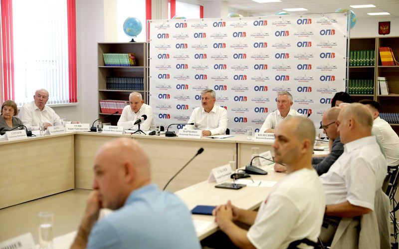 Общественная палата Волгограда поддержала инициативу губернатора о законодательном статусе мемориального комплекса участникам СВО